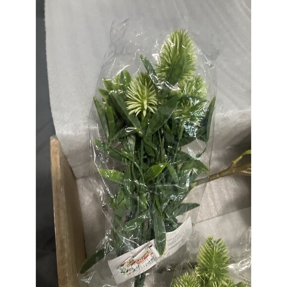 Show Stopper Designs Floral 8pcs New In Package - Picture 4 of 4